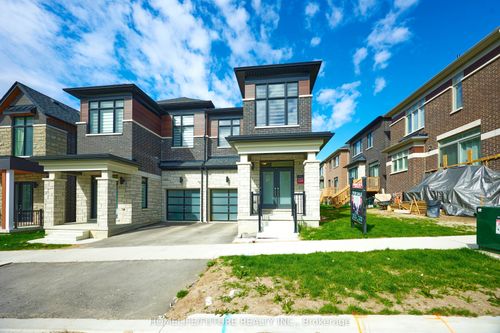 2982 Seagrass St, Pickering, ON, L1X0P7 | Card Image