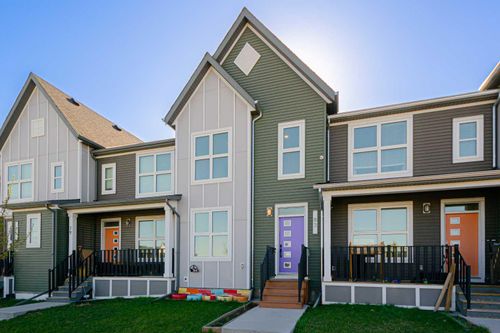 83 Savanna Pk Ne, Calgary, AB, T3J0Y8 | Card Image