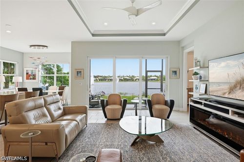 101-8936 Saint Lucia Dr, NAPLES, FL, 34114-2922 | Card Image