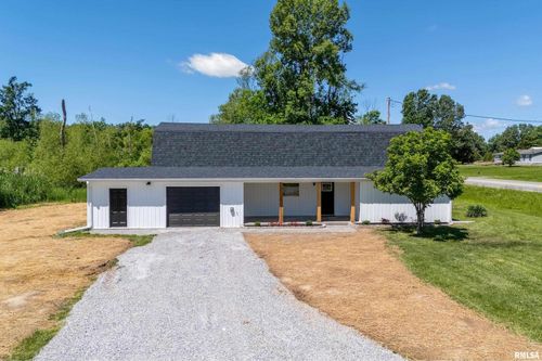 5157 Herrin Rd, Carterville, IL, 62918-3245 | Card Image