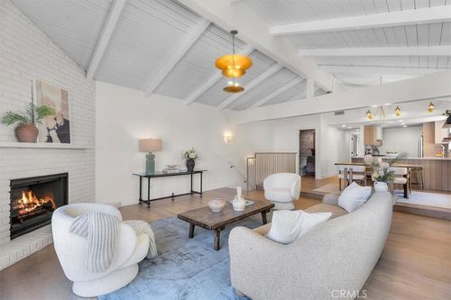1513 Carver St, Redondo Beach, CA, 90278-2815 | Card Image