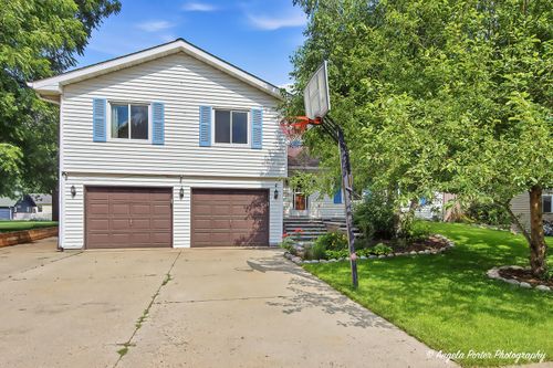 1218 Bunker St, Woodstock, IL, 60098-3942 | Card Image