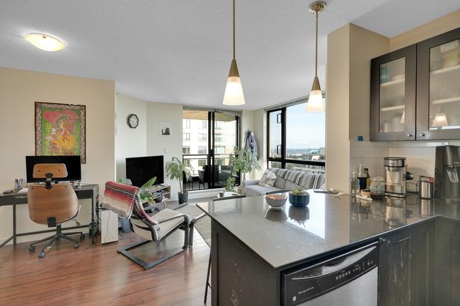 1405 - 7225 Acorn Avenue, Condo with 2 bedrooms, 2 bathrooms and 2 parking in Burnaby BC | Image 13