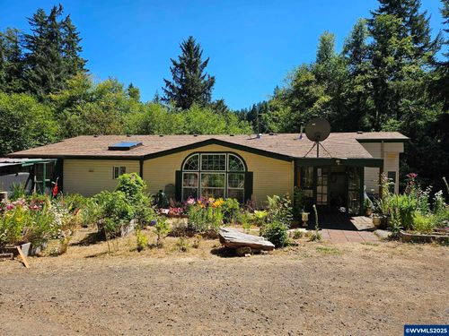 48379 Little Nestucca River Hwy, Cloverdale, OR, 97112-9428 | Card Image