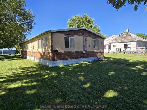 635 University Street, Guide Rock, NE, 68942 | Card Image
