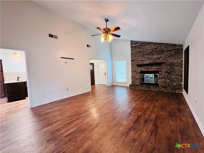 1702 Fox Trl, House other with 3 bedrooms, 2 bathrooms and null parking in Harker Heights TX | Image 4