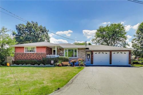 5 Woodsview Pl, Grimsby, ON, L3M2H1 | Card Image