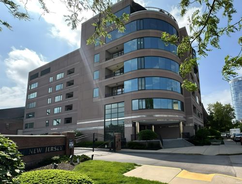 apt-46-225 N New Jersey St, Indianapolis, IN, 46204-2671 | Card Image