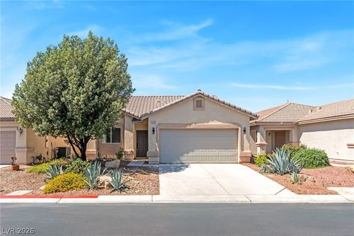 3747 Squirrel St, Las Vegas, NV, 89122-3609 | Card Image