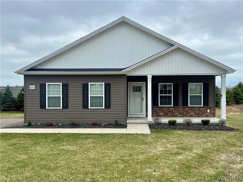 3050 Pleasant Ave, Hamburg, NY, 14075-3626 | Card Image