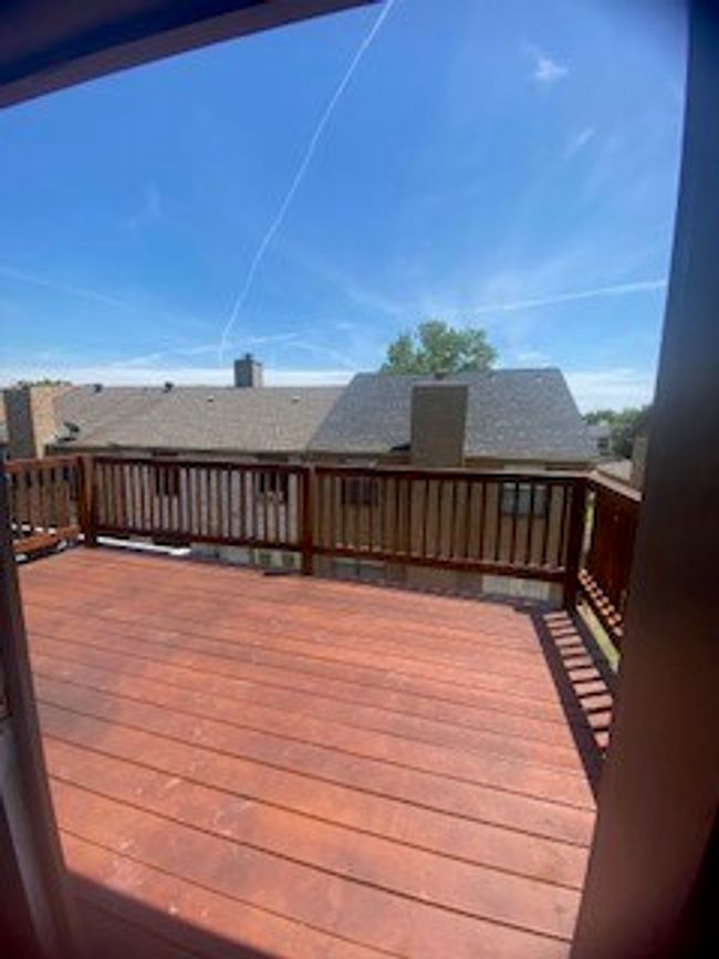 View of wooden terrace | Image 24