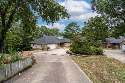 704 E Red Oak Street, House other with 3 bedrooms, 2 bathrooms and null parking in Siloam Springs AR | Image 2