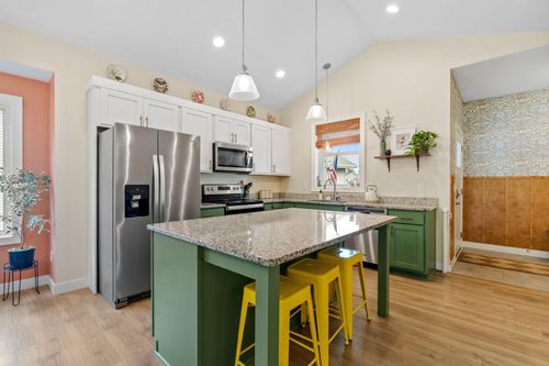 453 Alex Ct, Somerset, WI, 54025-7548 | Card Image