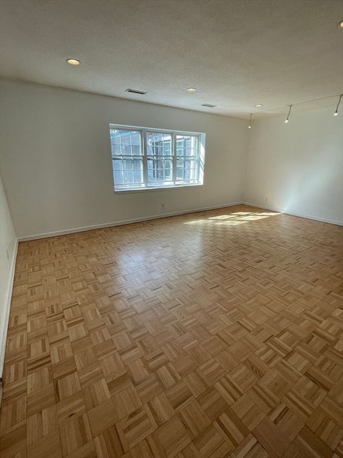 apt-3-153 Lake Shore Rd, Boston, MA, 02135-6343 | Card Image