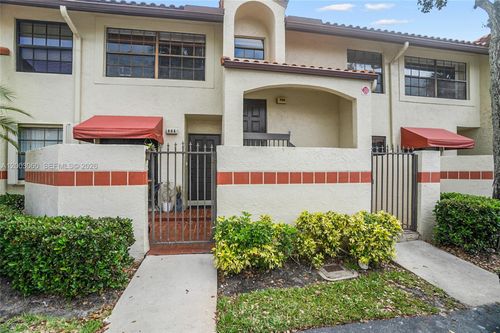 906 Republic Ct, Deerfield Beach, FL, 33442-9148 | Card Image