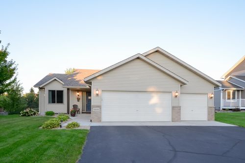 8108 Padgett Ave Ne, Otsego, MN, 55330-4552 | Card Image