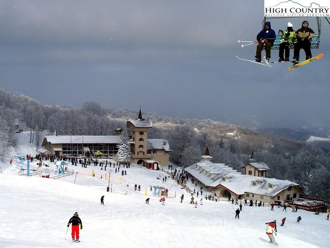 Beech Mountain ski slopes just a 5 minute drive from condo. | Image 42