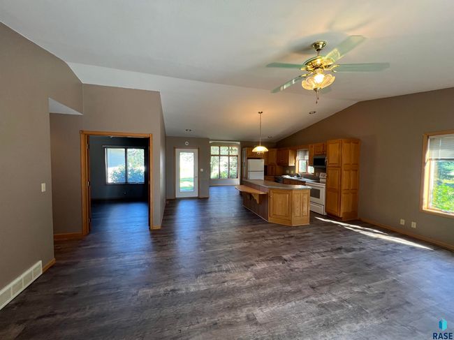 12091 110 Th St, House other with 3 bedrooms, 2 bathrooms and null parking in Edgerton MN | Image 10
