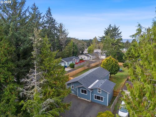 665 Indian Trail Rd, Depoe Bay, OR, 97341-9671 | Card Image