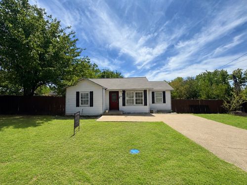 804 E Hook St, Stephenville, TX, 76401-4526 | Card Image