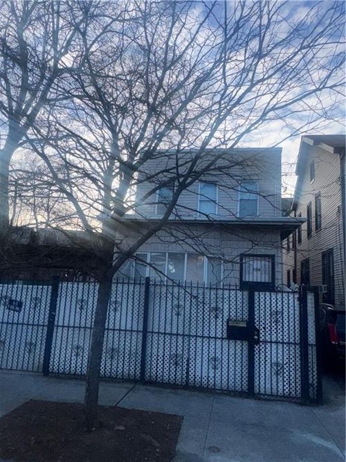 756 Linwood St, Brooklyn, NY, 11208-4437 | Card Image