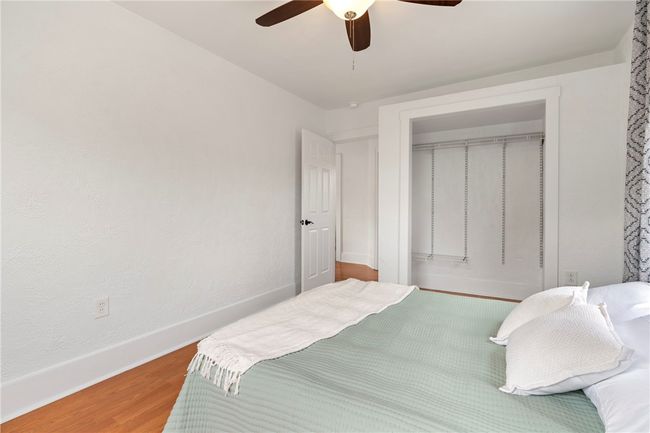 That's a king size mattress! | Image 18