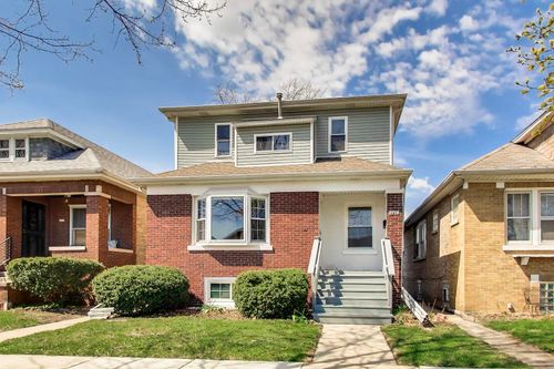 2714 Wesley Ave, Berwyn, IL, 60402-2539 | Card Image
