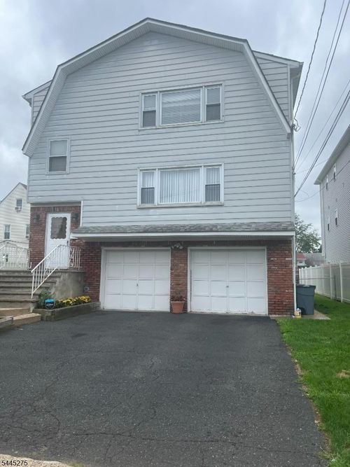 1024 Fanny St, Elizabeth, NJ, 07201-1676 | Card Image