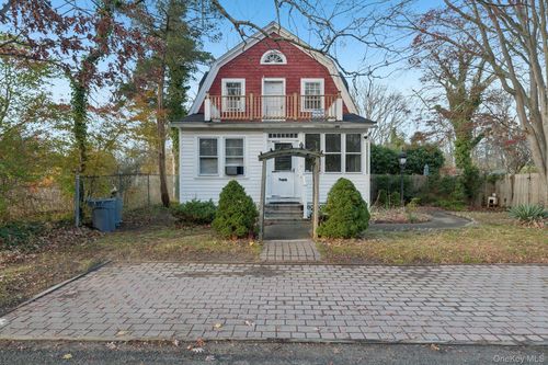 83 Elm Rd E, Mastic Beach, NY, 11951-3036 | Card Image