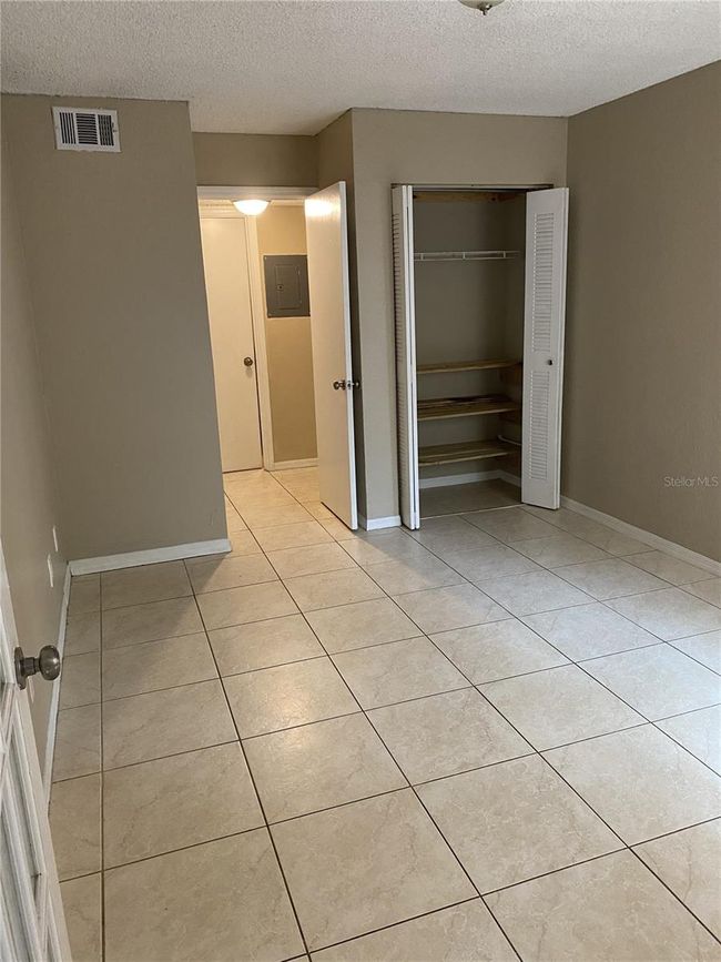 APT-1615 - 4524 Commander Dr, Condo with 2 bedrooms, 1 bathrooms and null parking in ORLANDO FL | Image 13