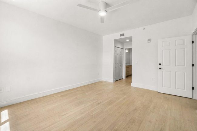 APT-105 - 720 Sapodilla Ave, Condo with 2 bedrooms, 2 bathrooms and null parking in West Palm Beach FL | Image 14
