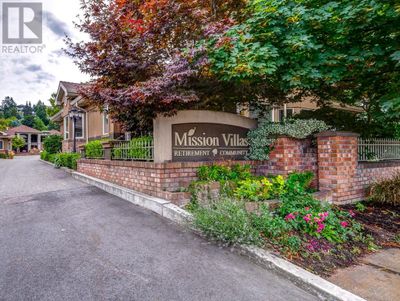 208 - 4433 Gordon Dr, Townhouse with 2 bedrooms, 2 bathrooms and null parking in Kelowna BC | Image 1