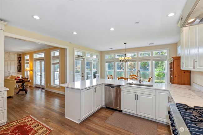 15809 Virginia Point Rd Ne, House other with 3 bedrooms, 3 bathrooms and 1 parking in Poulsbo WA | Image 12