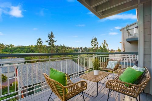 25067 Oakridge Ct, Hayward, CA, 94541-6938 | Card Image