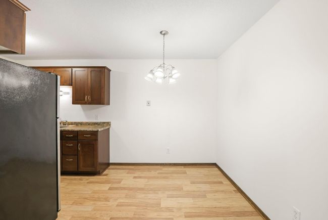 APT-208 - 205 Barry Ave S, Condo with 1 bedrooms, 1 bathrooms and null parking in Wayzata MN | Image 12