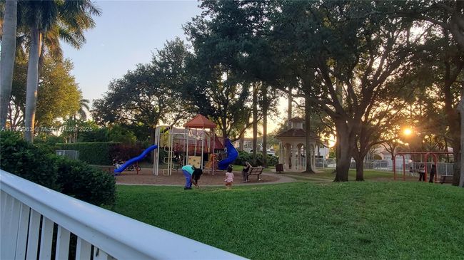7310 Nw 17 Th Ct, House other with 4 bedrooms, 2 bathrooms and null parking in Pembroke Pines FL | Image 54