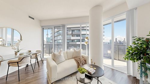 6212-138 Downes St, Toronto, ON, M5E0E4 | Card Image