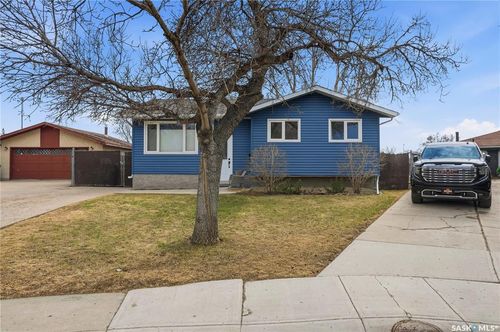 95 Schneider Crescent, Regina, SK, S4R7R6 | Card Image