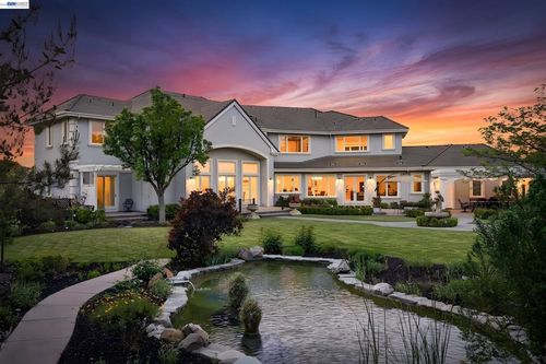 8509 Lupine Ct, Pleasanton, CA, 94588-8221 | Card Image