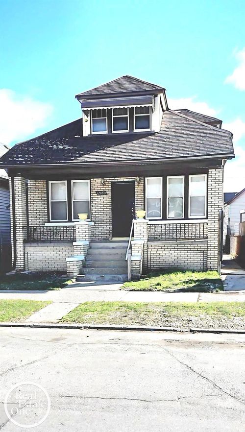 12080 Saint Aubin St, Hamtramck, MI, 48212-2627 | Card Image
