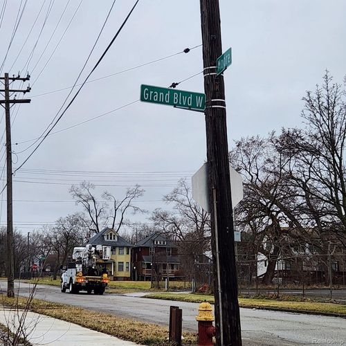 1809 W Grand Blvd, Detroit, MI, 48208-1003 | Card Image