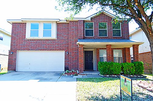 8520 Hawkview Dr, Fort Worth, TX, 76179-4364 | Card Image