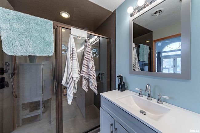 168 Lake Indian Hills Cir, House other with 4 bedrooms, 5 bathrooms and null parking in Carbondale IL | Image 18