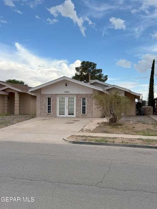 12304 Bill Mitchell Dr, El Paso, TX, 79938-7715 | Card Image
