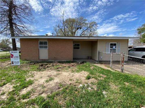 200 Helis Dr, Westwego, LA, 70094-2167 | Card Image