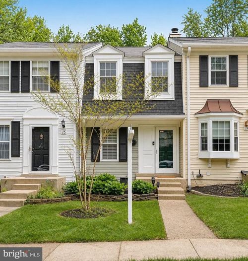 17 Palmer Ct, STERLING, VA, 20165-5716 | Card Image