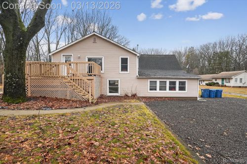 9061 N Mckinley Rd, Flushing, MI, 48433-8808 | Card Image