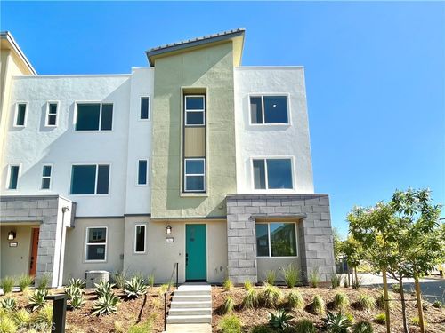 27073 Tanager Ln, Valencia, CA, 91381-2178 | Card Image