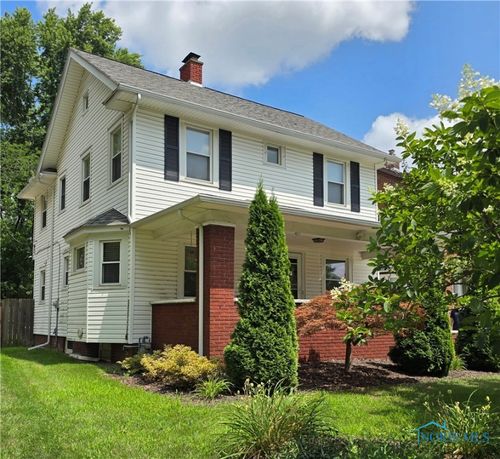 2364 Eastbrook Dr, Toledo, OH, 43613-3925 | Card Image