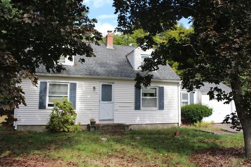 38 Elm St E, Raynham, MA, 02767-1812 | Card Image